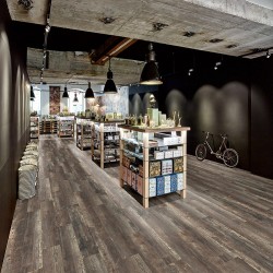 Плитка ПВХ Egger Design Дуб Старый Серый ED4016 &mdash; ПетроПол