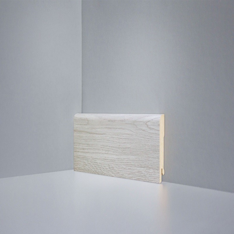 Плинтус Deartio МДФ Дуб Янтарный светло-серый (80х16х2050) B202-05 фото 1 &mdash; ПетроПол